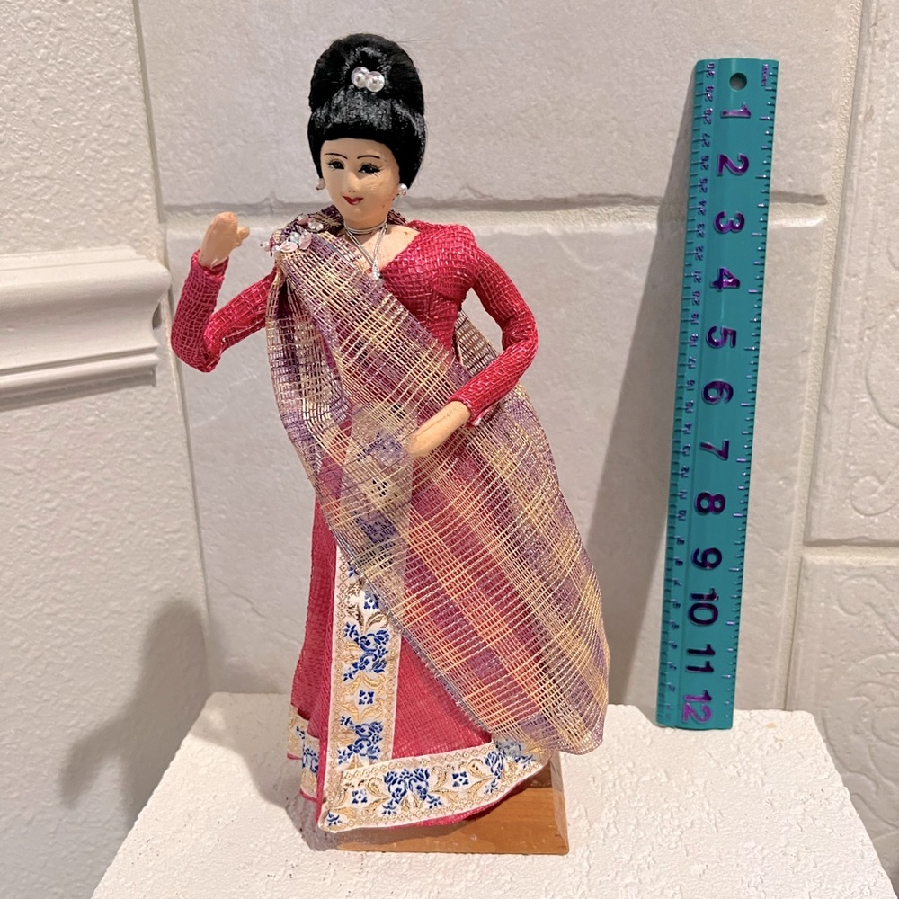 Vintage 1970s Filipino cultural display doll